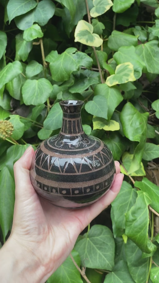 Chubby Sgraffito Vase